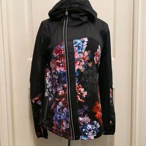 LULULEMON GET UP AND GLOW JACKET